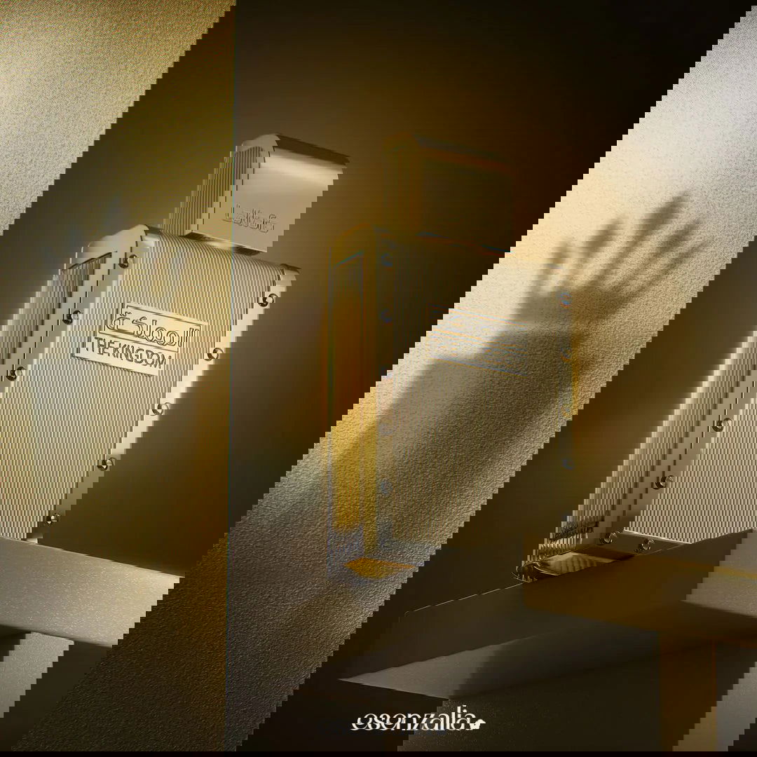 The Kingdom Perfume para Hombre de Lattafa Isolate